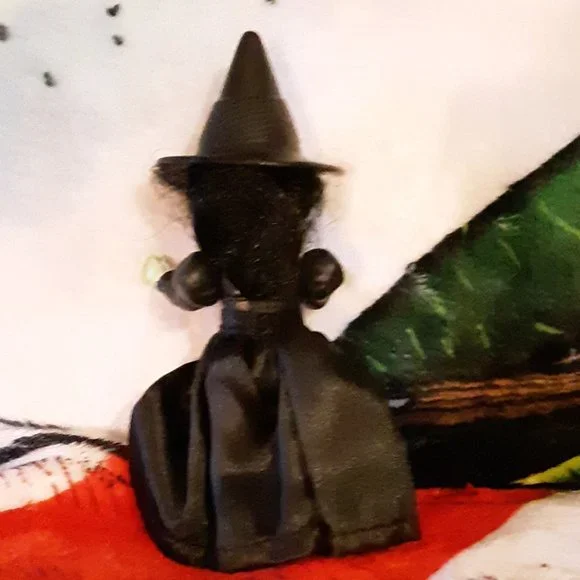COPY - Wizard of Oz Madame Alexander McDonalds Wicked Witch West Pre-Owned - Picture 8 of 13
